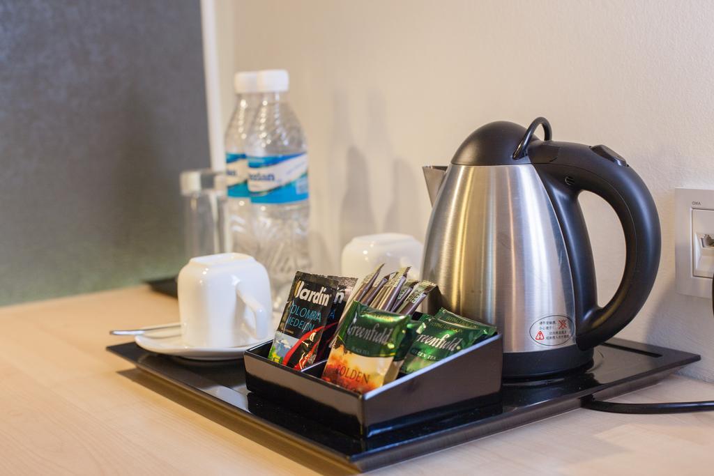 Futuro Hotel Bisjkek Rom bilde